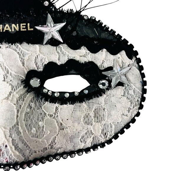 Masquerade Mask with Holding Stick Venetian Costume Mardi Gras Masks for Women - Picture 4 of 7